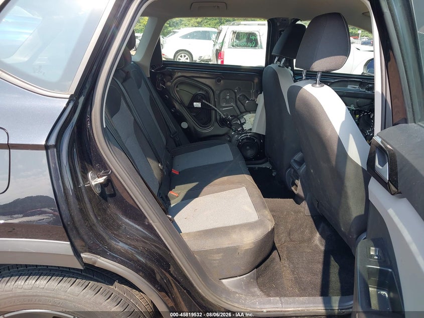2024 Volkswagen Taos VIN 3VV8X7B26RM021436 IAAI salvage auction — SIDE, Salvage (Alabama), sold $7,575 on 2026-09-02 (photo 8)