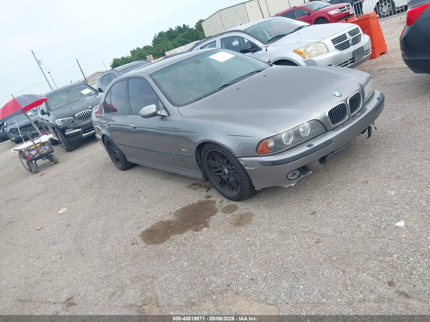 2002 BMW M5 VIN WBSDE934X2CF90419 IAAI salvage auction — NORMAL WEAR, Original (Texas), sold $7,250 on 2026-08-12 (photo 1)