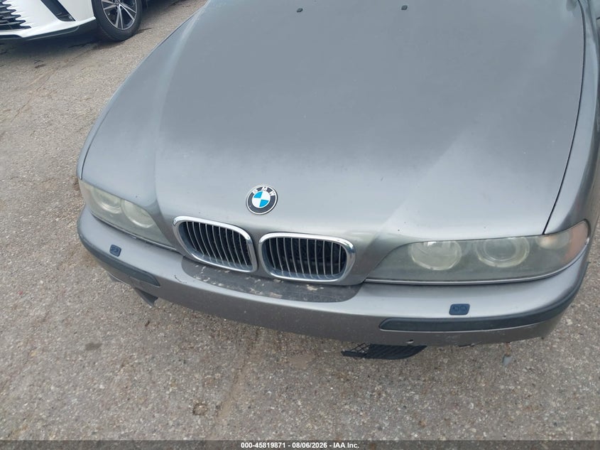 2002 BMW M5 VIN WBSDE934X2CF90419 IAAI salvage auction — NORMAL WEAR, Original (Texas), sold $7,250 on 2026-08-12 (photo 6)