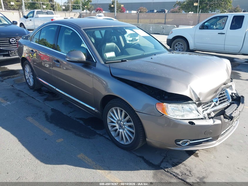 2012 Volvo S80 VIN YV1940AS3C1151273 IAAI salvage auction — NORMAL WEAR, Clear - Dealer Only (California), sold $225 on 2026-08-17 (photo 1)