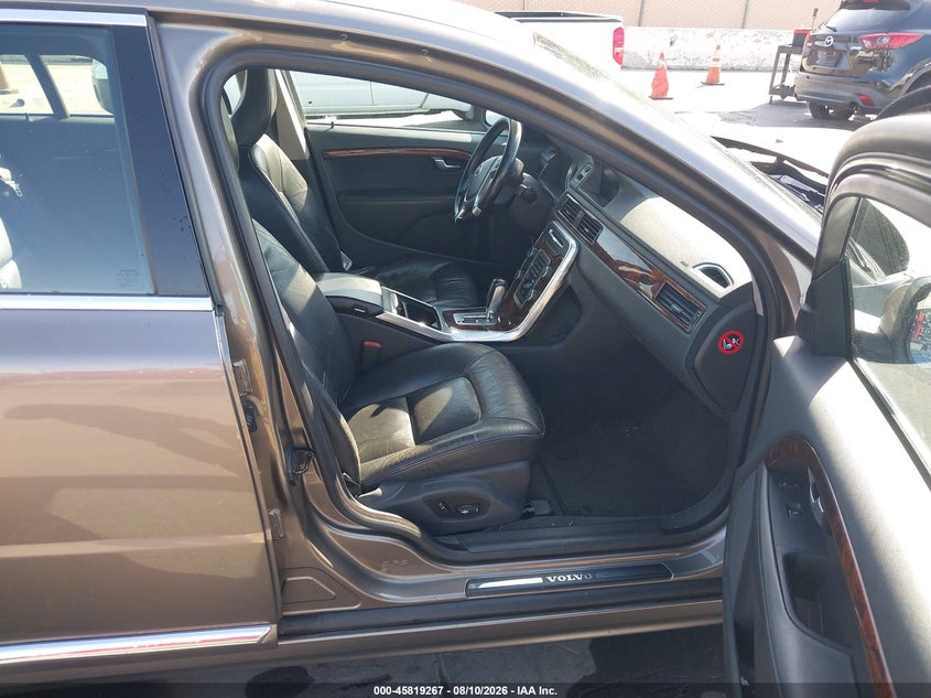 2012 Volvo S80 VIN YV1940AS3C1151273 IAAI salvage auction — NORMAL WEAR, Clear - Dealer Only (California), sold $225 on 2026-08-17 (photo 5)