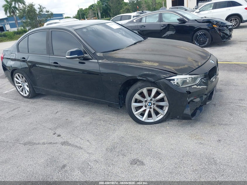 2018 BMW 3er VIN WBA8A9C54JK622700 IAAI salvage auction — SIDE, Salvage Title, sold $550 on 2026-09-03 (photo 1)