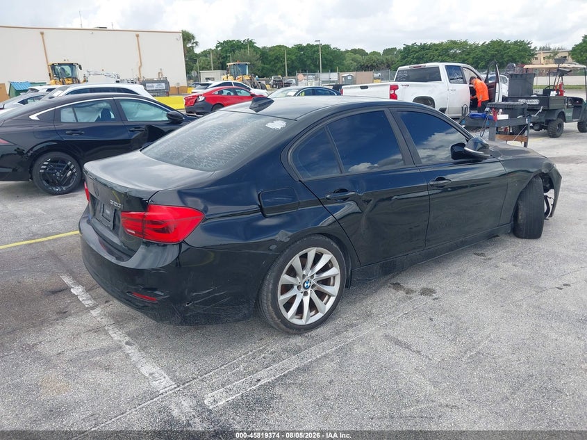 2018 BMW 3er VIN WBA8A9C54JK622700 IAAI salvage auction — SIDE, Salvage Title, sold $550 on 2026-09-03 (photo 4)