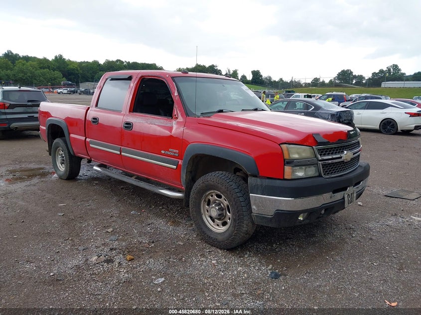 2005 Chevrolet Silverado 2500 VIN 1GCHK232X5F937030 — IAAI salvage auction photo