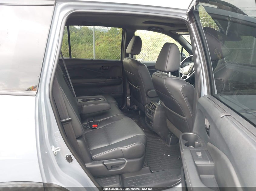 2022 Honda Passport VIN 5FNYF8H05NB002324 IAAI salvage auction — RIGHT FRONT, Wait Title, sold $9,850 on 2026-08-25 (photo 8)
