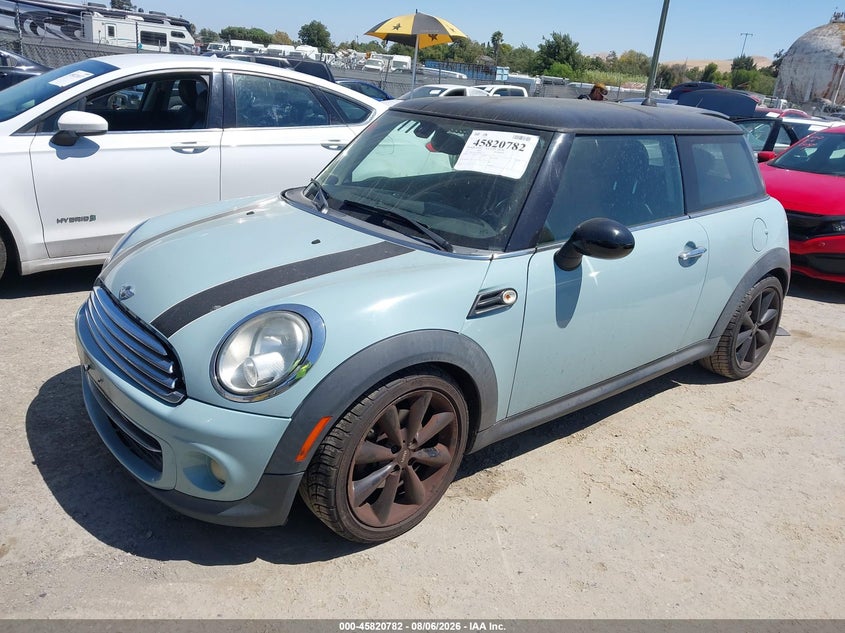 2013 Mini Hardtop VIN WMWSU3C57DT681507 IAAI salvage auction — NORMAL WEAR, Clear - Dealer Only (California), sold $375 on 2026-08-15 (photo 2)