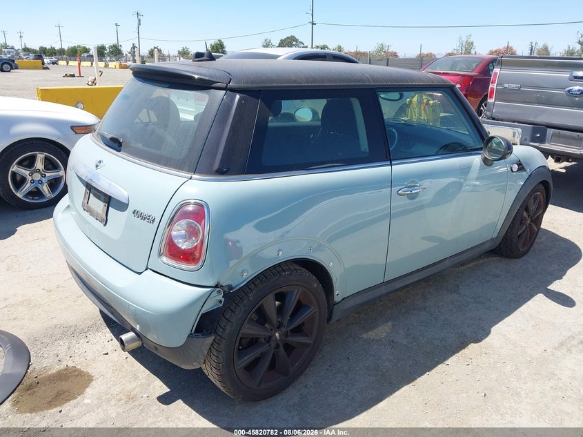 2013 Mini Hardtop VIN WMWSU3C57DT681507 IAAI salvage auction — NORMAL WEAR, Clear - Dealer Only (California), sold $375 on 2026-08-15 (photo 4)