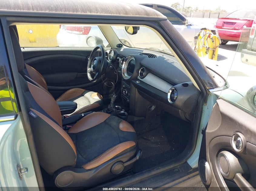 2013 Mini Hardtop VIN WMWSU3C57DT681507 IAAI salvage auction — NORMAL WEAR, Clear - Dealer Only (California), sold $375 on 2026-08-15 (photo 5)