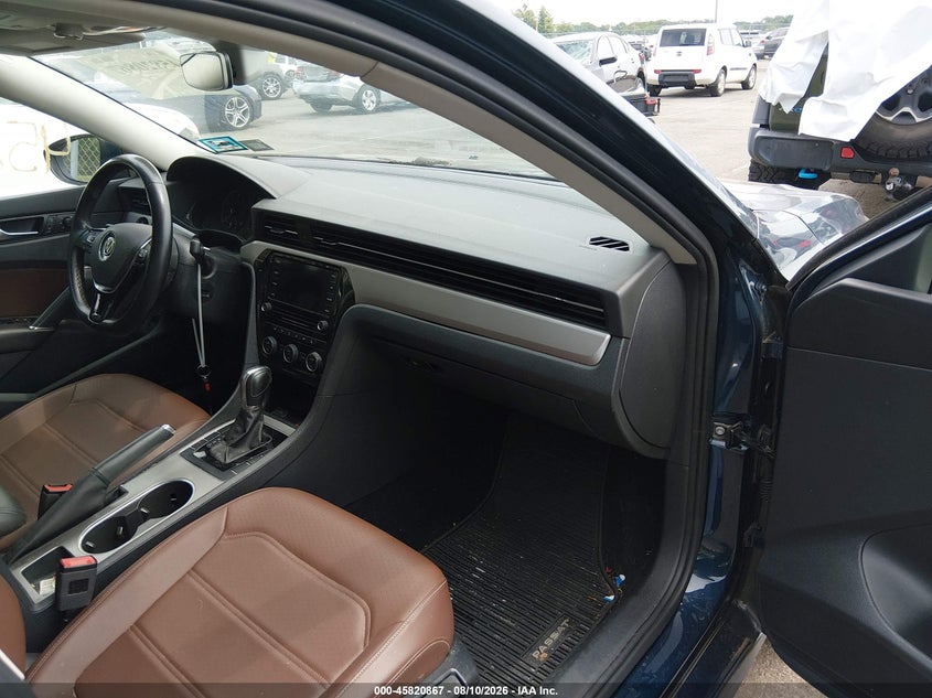 2020 Volkswagen Passat VIN 1VWWA7A38LC009442 IAAI salvage auction — REAR END, Clear (New Jersey), sold $7,350 on 2026-08-17 (photo 5)