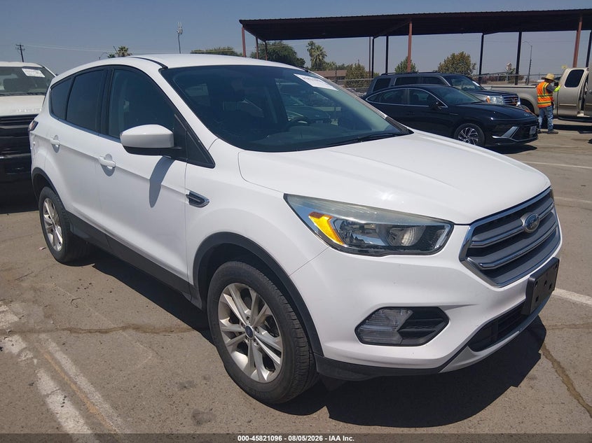 2017 Ford Escape VIN 1FMCU9GDXHUE18533 — IAAI salvage auction photo