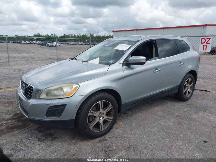 2013 Volvo Xc60 VIN YV4902DZ2D2440224 IAAI salvage auction — NORMAL WEAR, Clear (New Jersey), sold $3,000 on 2026-08-17 (photo 2)