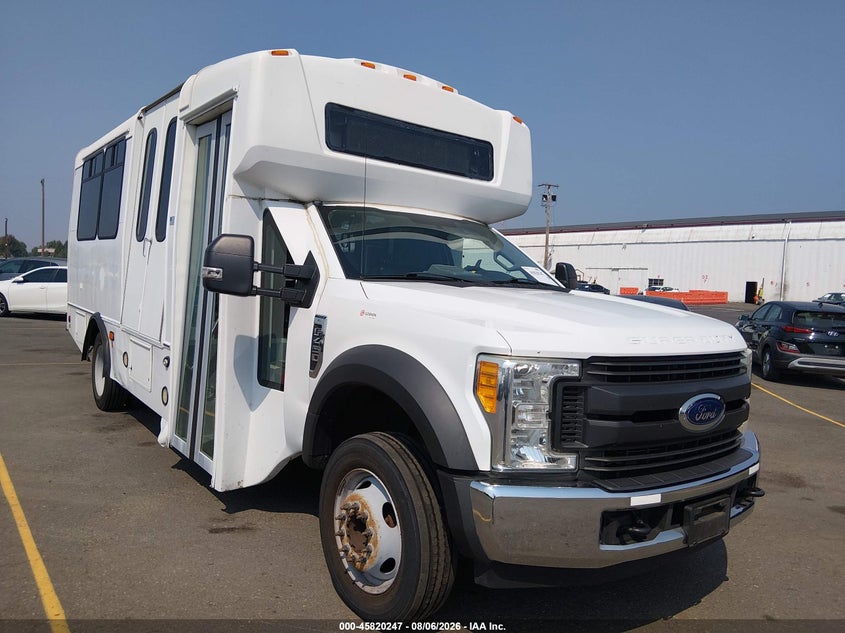 2017 Ford F-450 VIN 1FDAF4GT6HEF01043 IAAI salvage auction — NORMAL WEAR, SF97 (Oregon), sold $16,500 on 2026-08-26 (photo 1)
