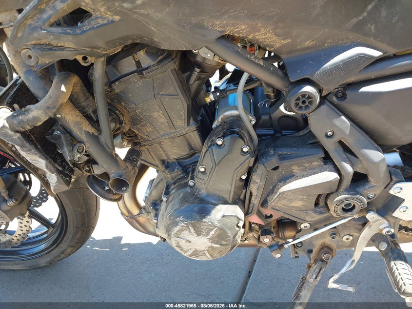 2025 Kawasaki Er VIN ML5EREP18SDAE8342 IAAI salvage auction — LEFT FRONT, Salvage Title, sold $1,750 on 2026-10-14 (photo 9)