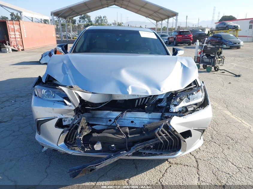 2019 Lexus ES VIN JTHB21B17K2026728 IAAI salvage auction — FRONT END, Salvage Title, sold $6,700 on 2026-09-04 (photo 6)