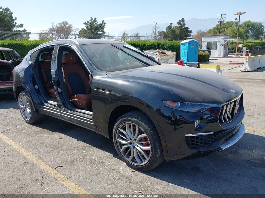 2021 Maserati Levante VIN ZN661YUL8MX365578 IAAI salvage auction — SIDE, Salvage Title, sold $8,000 on 2026-08-17 (photo 1)