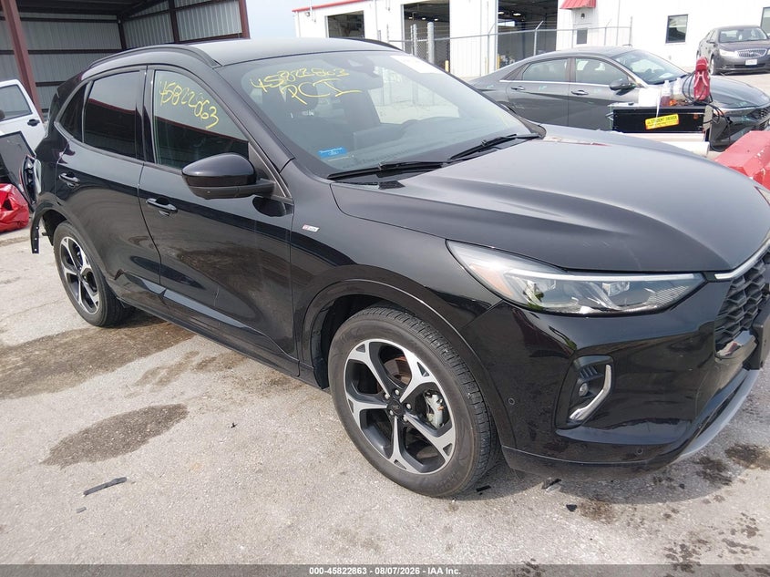 2023 Ford Escape VIN 1FMCU9PA8PUA02209 — IAAI salvage auction photo