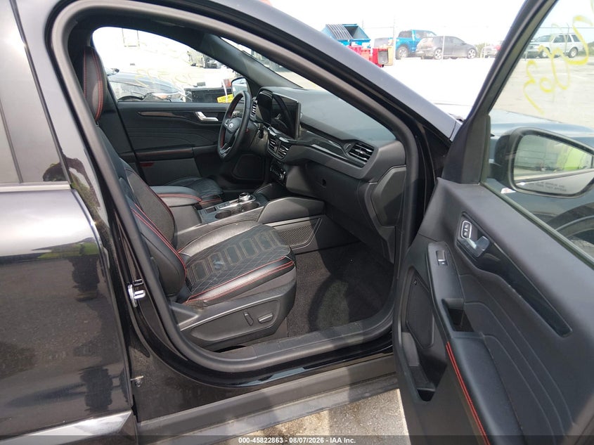 2023 Ford Escape VIN 1FMCU9PA8PUA02209 IAAI salvage auction — REAR END, Salvage Title, sold $9,900 on 2026-09-04 (photo 5)