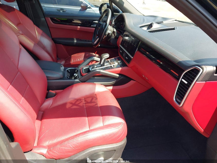 2019 Porsche Cayenne VIN WP1AB2AY2KDA61441 IAAI salvage auction — FRONT END, Wait Title, sold $19,300 on 2026-09-27 (photo 5)