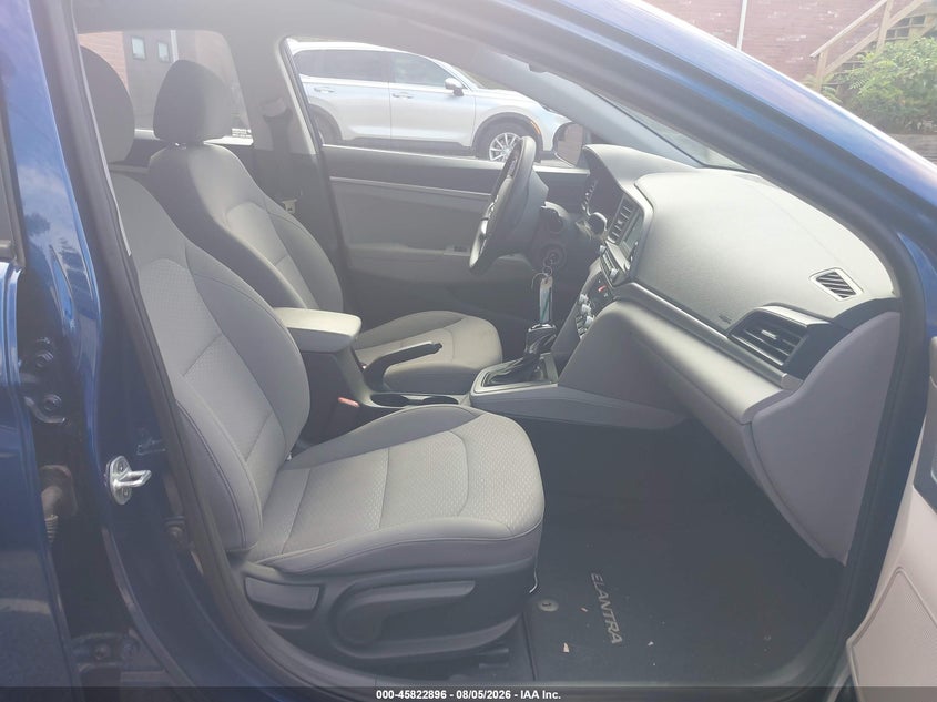 2020 Hyundai Elantra VIN 5NPD74LF9LH612001 IAAI salvage auction — NORMAL WEAR, SF97 (New Hampshire), sold $9,700 on 2026-08-20 (photo 5)