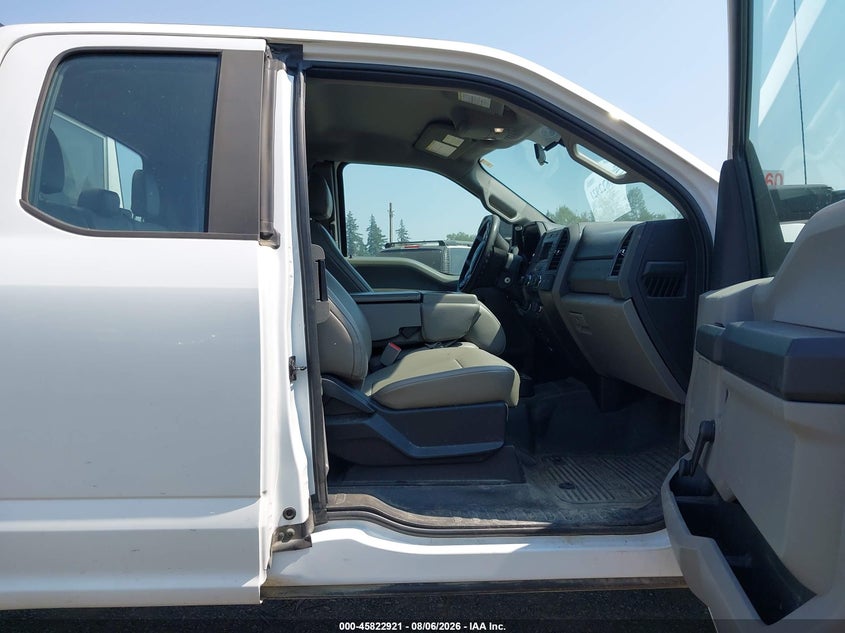 2017 Ford F-250 VIN 1FD7X2B61HEE07438 IAAI salvage auction — NORMAL WEAR, Sf97 (Washington), sold $22,000 on 2026-08-26 (photo 5)