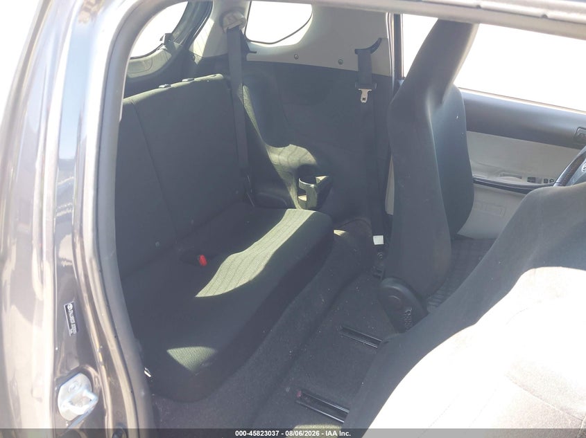 2015 Scion Iq VIN JTNJJXB02FJ030929 IAAI salvage auction — FRONT END, Wait Title, sold $700 on 2026-08-20 (photo 8)