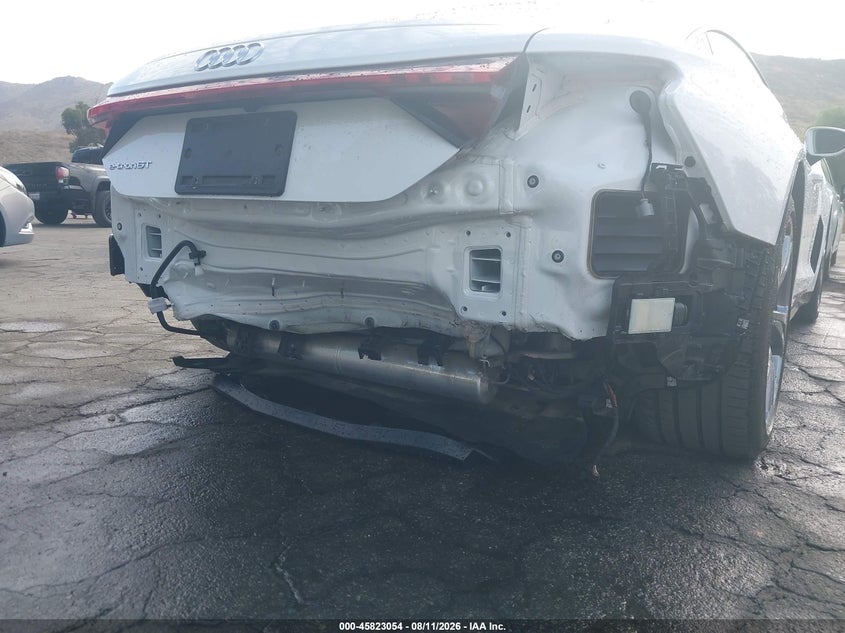 2024 Audi E-tron gt VIN WAUFJBFW4R7002527 IAAI salvage auction — REAR END, Wait Title, sold $28,900 on 2026-09-28 (photo 6)