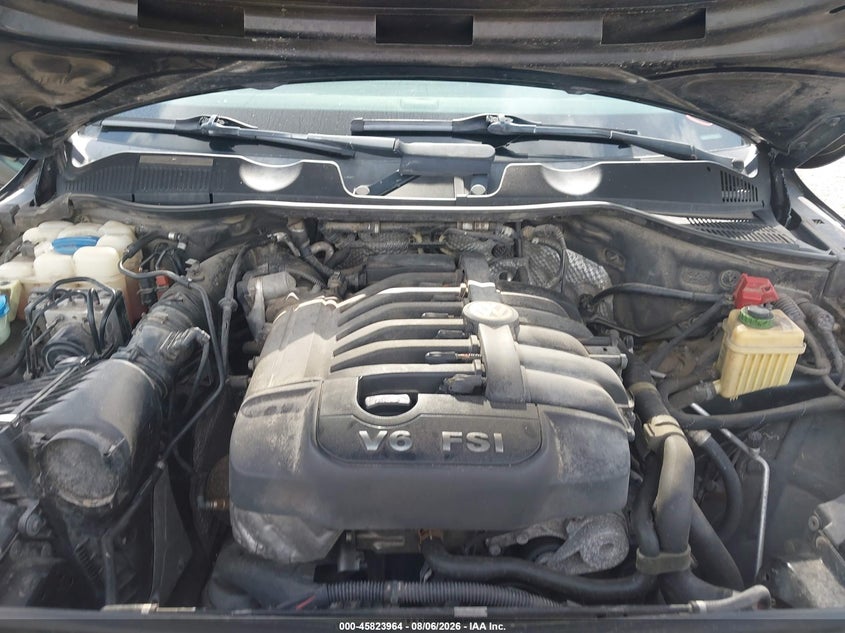2012 Volkswagen Touareg VIN WVGEF9BP0CD011141 IAAI salvage auction — NORMAL WEAR, Original (Texas), sold $25 on 2026-08-13 (photo 6)