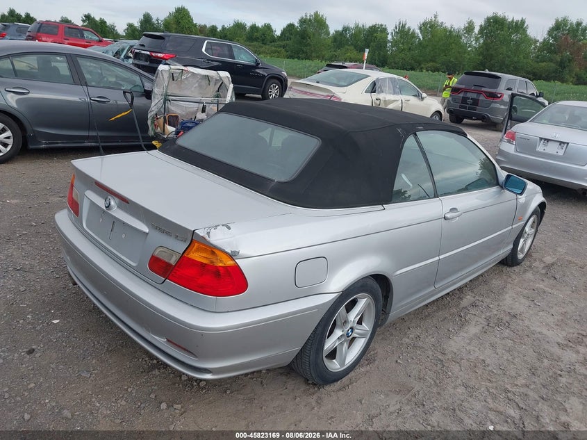 2002 BMW 3 series VIN WBABS33402PG87364 IAAI salvage auction — SIDE, Salvage Title (New York), sold $450 on 2026-08-27 (photo 4)