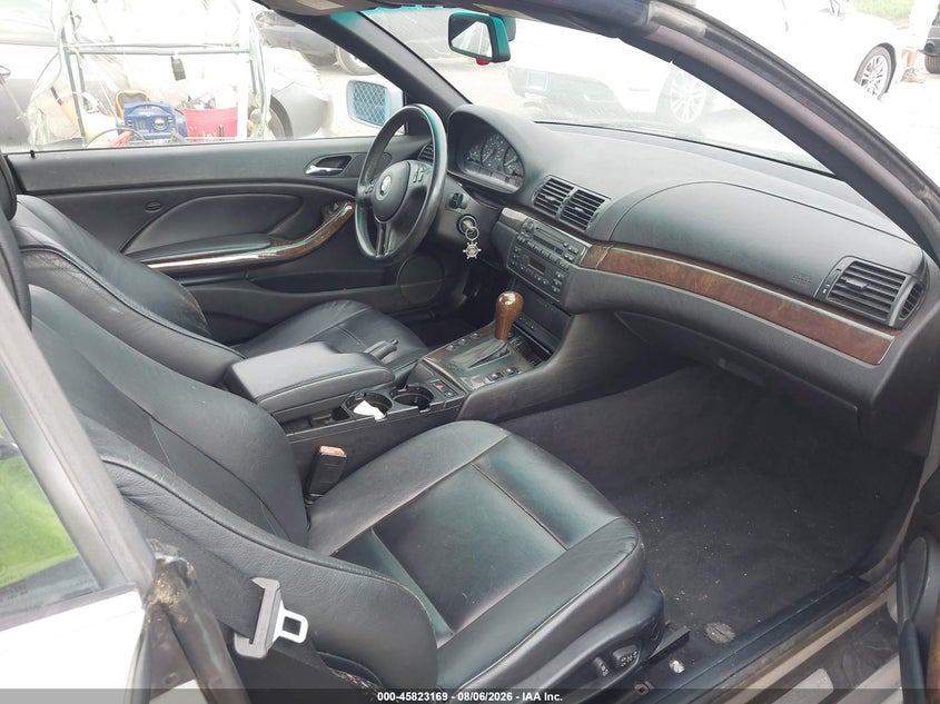 2002 BMW 3 series VIN WBABS33402PG87364 IAAI salvage auction — SIDE, Salvage Title (New York), sold $450 on 2026-08-27 (photo 5)