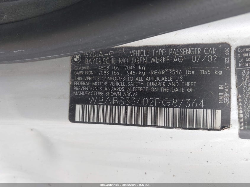 2002 BMW 3 series VIN WBABS33402PG87364 IAAI salvage auction — SIDE, Salvage Title (New York), sold $450 on 2026-08-27 (photo 9)