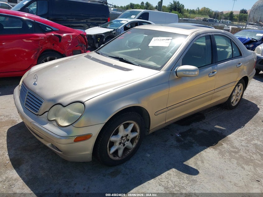 2003 Mercedes-benz C class VIN WDBRF81J33F383542 IAAI salvage auction — NORMAL WEAR, Clear - Dealer Only (California), sold $350 on 2026-08-20 (photo 2)