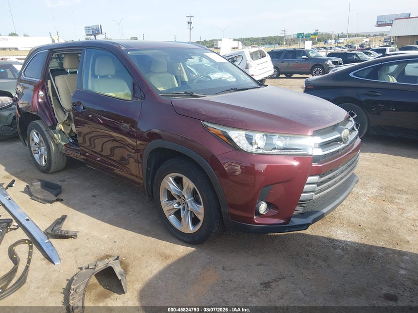 2017 Toyota Highlander VIN 5TDYZRFH5HS193121 — IAAI salvage auction photo