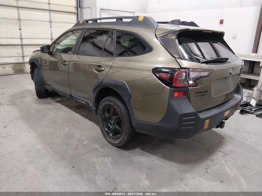 2022 Subaru Outback VIN 4S4BTGUD7N3205497 IAAI salvage auction — FRONT END, Salvage Title, sold $8,725 on 2026-08-21 (photo 3)
