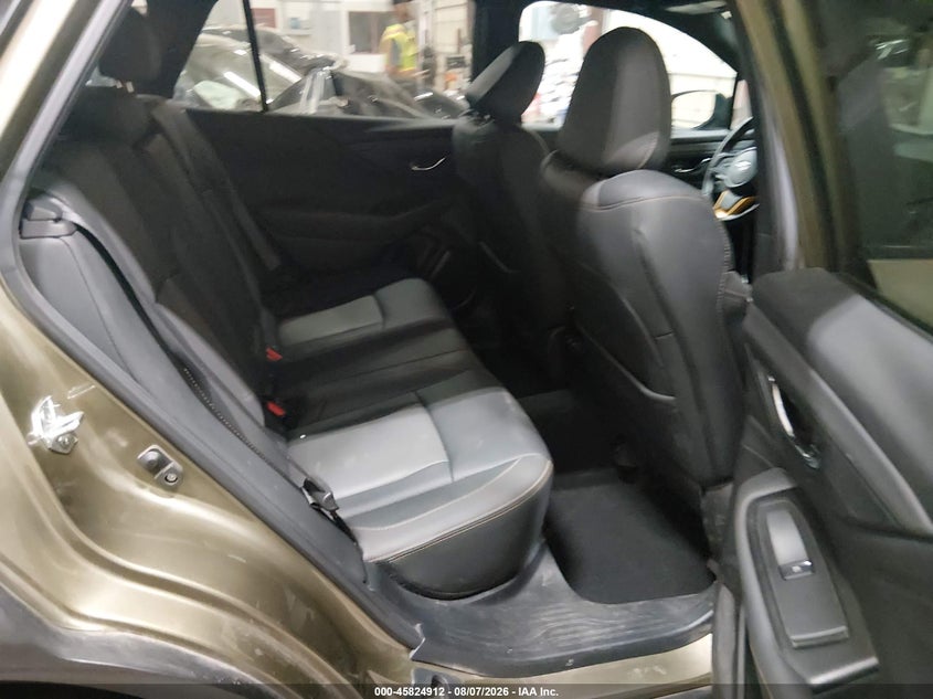2022 Subaru Outback VIN 4S4BTGUD7N3205497 IAAI salvage auction — FRONT END, Salvage Title, sold $8,725 on 2026-08-21 (photo 8)