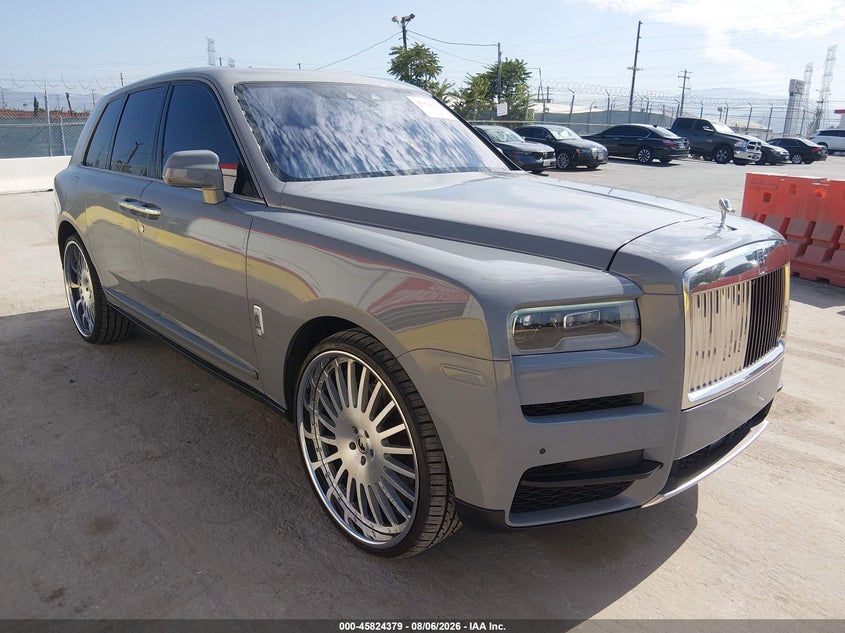 2019 Rolls-royce Cullinan VIN SLA689X50KU114060 IAAI salvage auction — NORMAL WEAR, Clear (California), sold $10,100 on 2026-09-28 (photo 1)