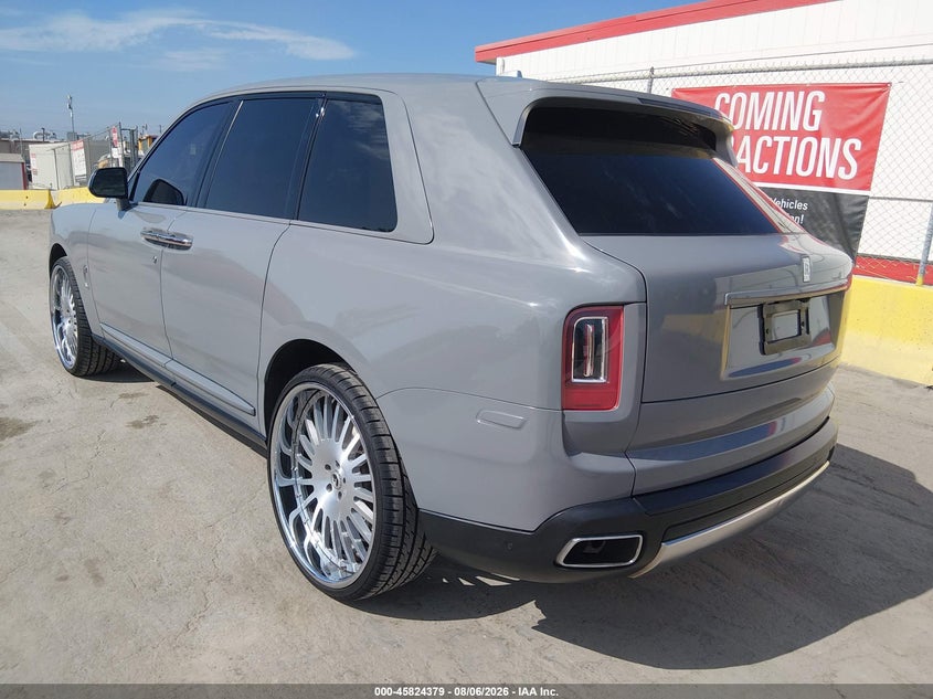 2019 Rolls-royce Cullinan VIN SLA689X50KU114060 IAAI salvage auction — NORMAL WEAR, Clear (California), sold $10,100 on 2026-09-28 (photo 3)