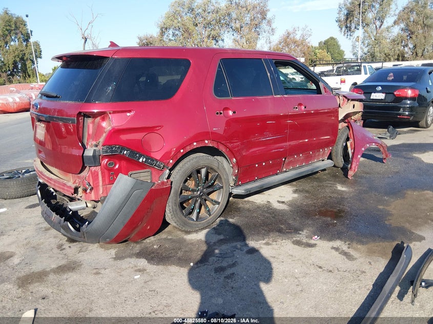 2018 Ford Explorer VIN 1FM5K7D82JGA25687 IAAI salvage auction — RIGHT FRONT, Salvage (California), sold $3,650 on 2026-08-24 (photo 4)