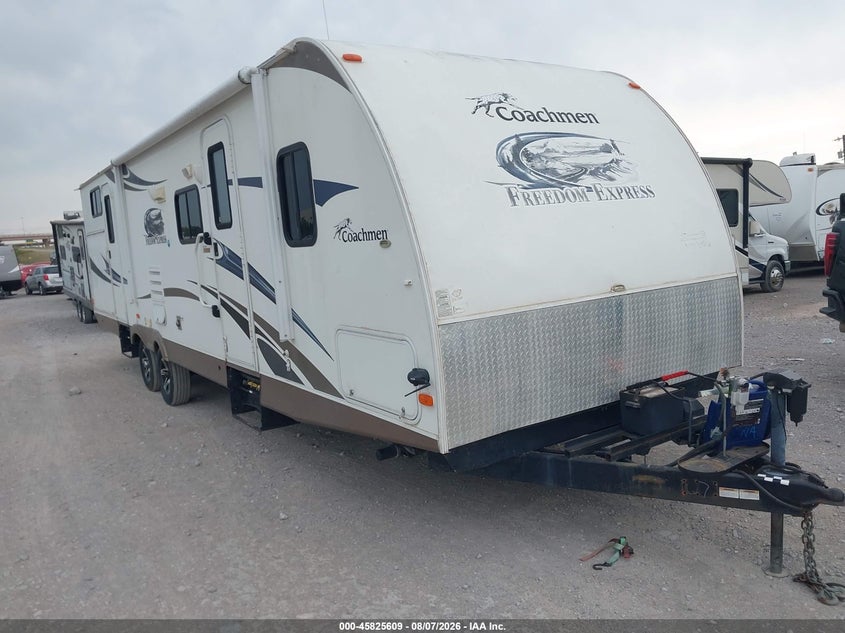 2013 Coachmen 310bhds VIN 5ZT2FEWB4DA007867 IAAI salvage auction — SIDE, Clear (Oklahoma), sold $675 on 2026-09-23 (photo 1)