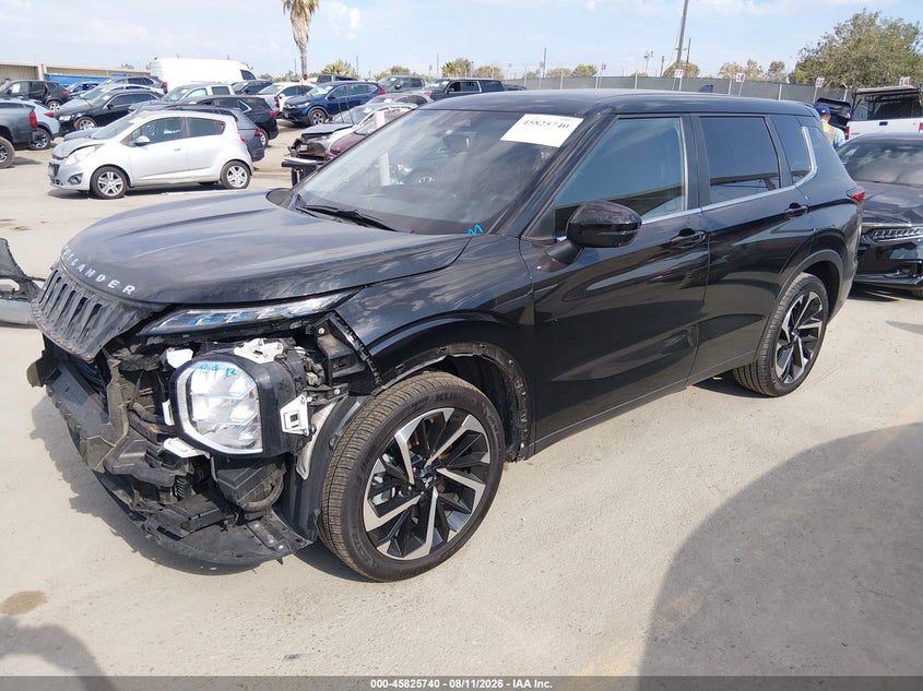 2024 Mitsubishi Outlander VIN JA4J3VA81RZ041365 IAAI salvage auction — FRONT END, Wait Title, sold $9,200 on 2026-10-18 (photo 2)
