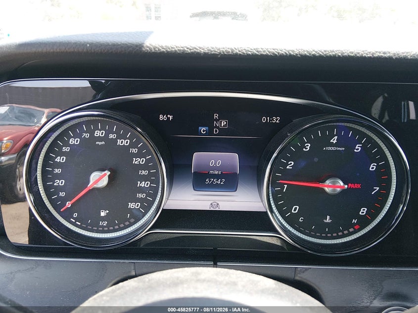 2019 Mercedes-benz E-klasse VIN WDDZH6JB1KA489921 IAAI salvage auction — SIDE, Salvage Title, sold $9,200 on 2026-08-16 (photo 7)