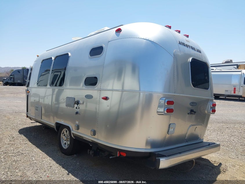 2019 Other Other VIN 1STC9AD1XKJ548355 IAAI salvage auction — REAR END, Wait Title, sold $1,850 on 2026-10-06 (photo 3)
