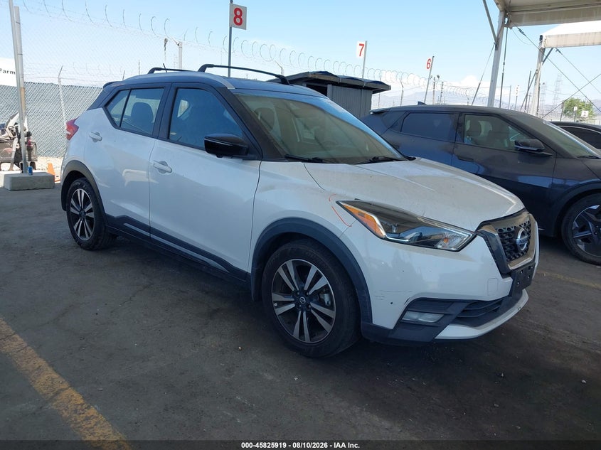2020 Nissan Kicks VIN 3N1CP5DV4LL552171 IAAI salvage auction — LEFT FRONT, Salvage Title, sold $4,150 on 2026-09-16 (photo 1)