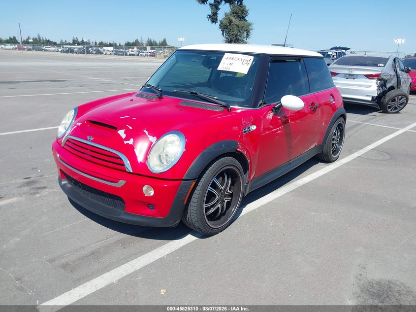 2005 Mini Cooper VIN WMWRE33525TG99283 IAAI salvage auction — LEFT SIDE, Salvage (California), sold $275 on 2026-08-18 (photo 2)