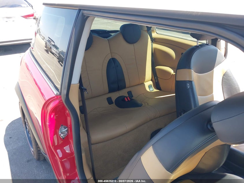 2005 Mini Cooper VIN WMWRE33525TG99283 IAAI salvage auction — LEFT SIDE, Salvage (California), sold $275 on 2026-08-18 (photo 8)