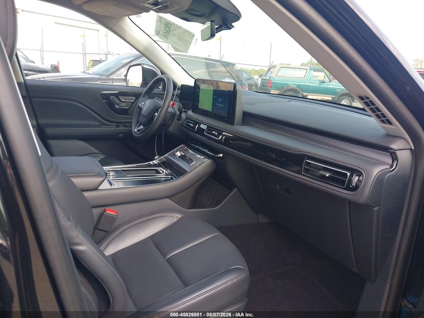 2026 Lincoln Aviator VIN 5LM5J0XC9TGL00157 IAAI salvage auction — WATER/FLOOD, Salvage (Illinois), sold $23,250 on 2026-09-21 (photo 5)