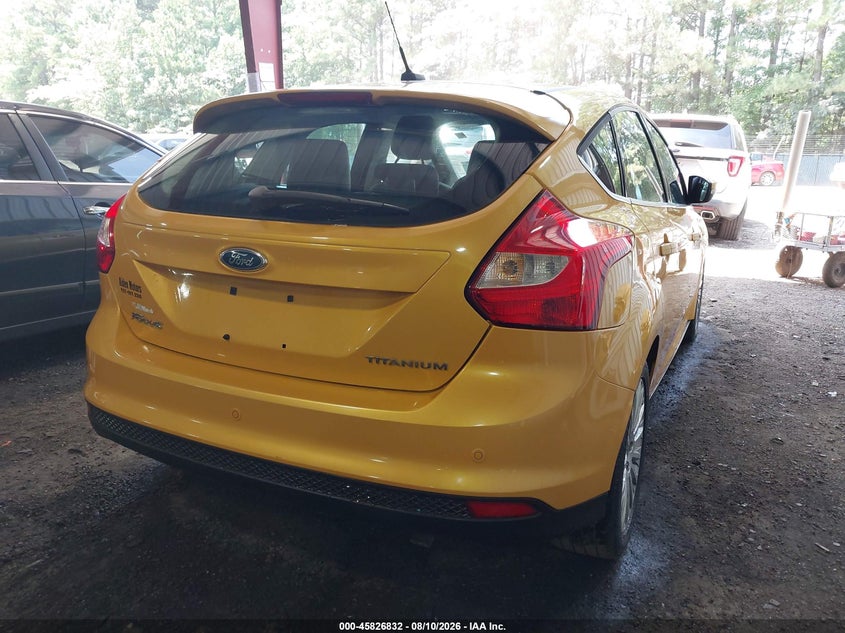 2012 Ford Focus VIN 1FAHP3N23CL111046 IAAI salvage auction — RIGHT FRONT, Clear (Virginia), sold $775 on 2026-09-27 (photo 4)