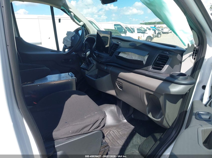 2026 Ford Transit 150 VIN 1FTYE1Y8XTKA61370 IAAI salvage auction — RIGHT FRONT, Clear (North Carolina), sold $15,200 on 2026-08-19 (photo 5)