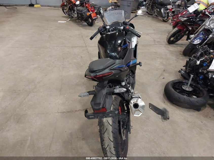 2025 Kawasaki Ninja VIN ML5EXGJ11SDA45782 IAAI salvage auction — LEFT SIDE, Salvage (Indiana), sold $1,000 on 2026-09-30 (photo 6)