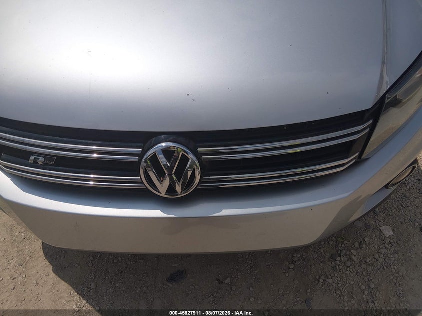 2015 Volkswagen Tiguan VIN WVGBV7AX4FW084677 IAAI salvage auction — NORMAL WEAR, Salvage Title, sold $1,900 on 2026-08-18 (photo 6)