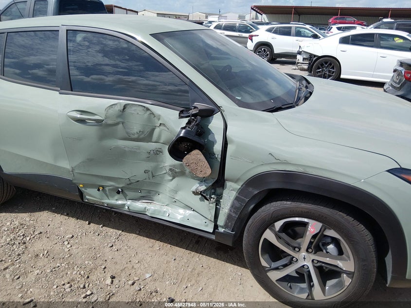 2024 Chevrolet Trax VIN KL77LGE26RC213357 IAAI salvage auction — RIGHT FRONT, Salvage Title, sold $6,700 on 2026-10-07 (photo 6)